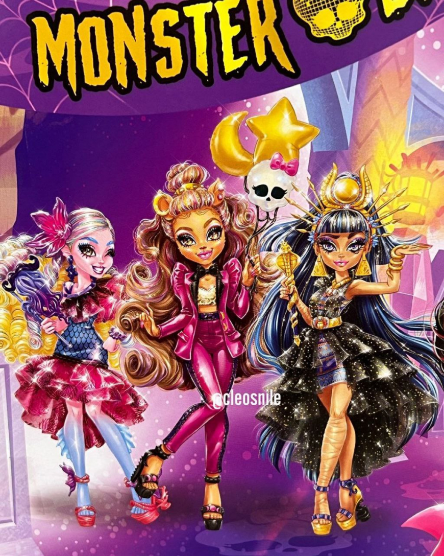 Monster High Monster Ball Draculaura doll in real life photos