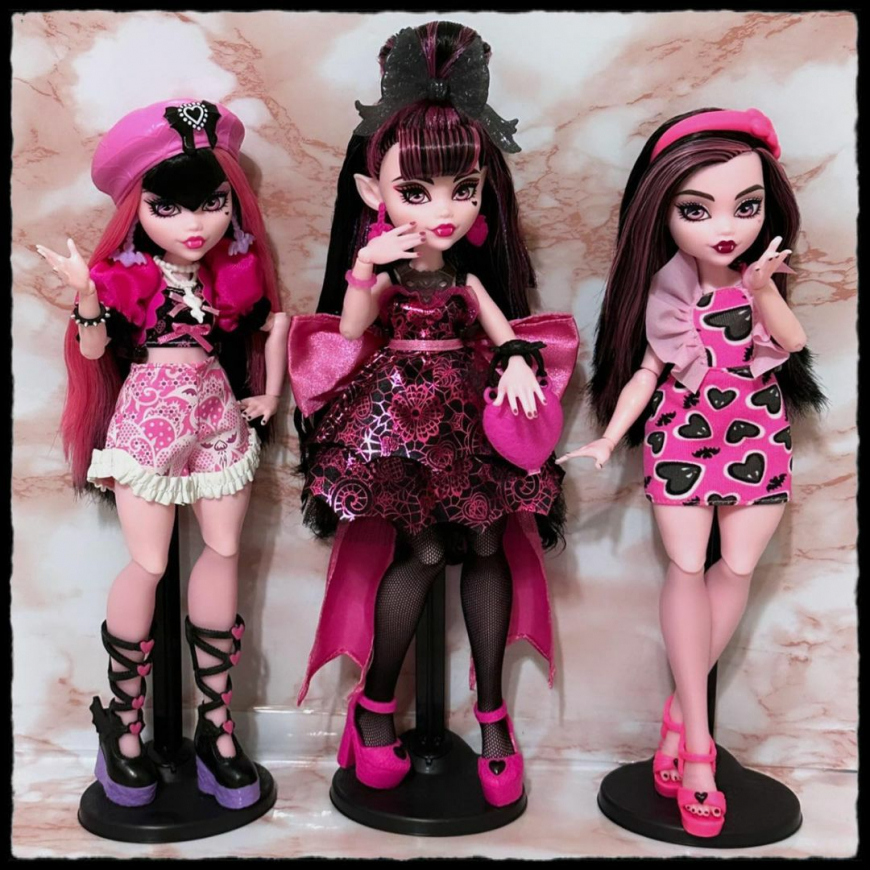 Monster High Monster Ball Draculaura doll photo review