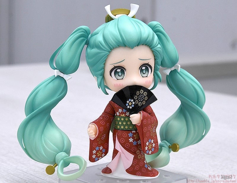 Nendoroid Hatsune Miku Beauty Looking Back figure