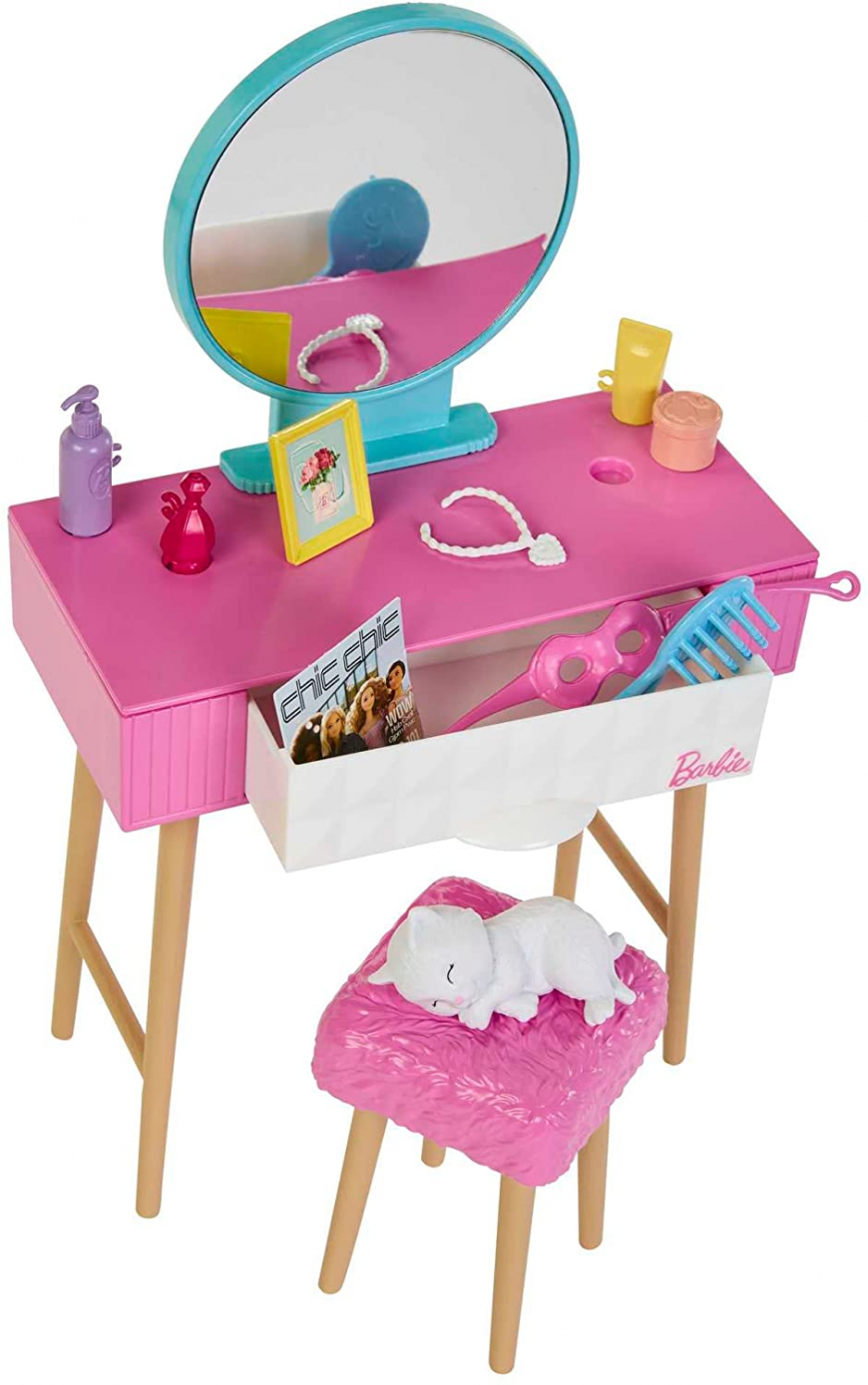 Barbie 2022 Bedroom playset with doll