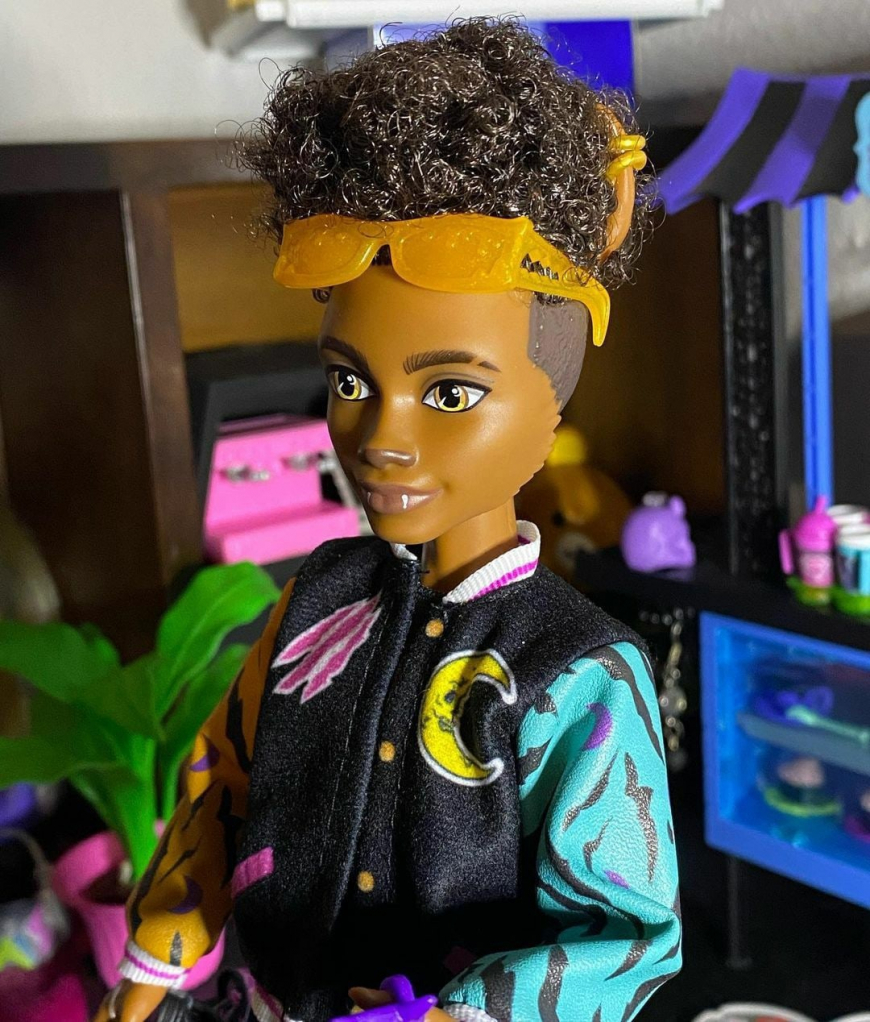 Monster High Clawd Wolf 2023 doll in real life photos