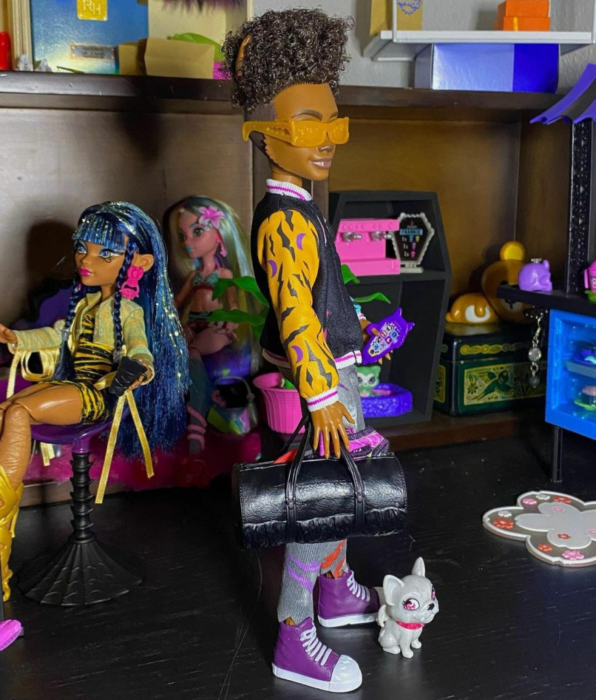 Monster High Clawd Wolf 2023 doll in real life photos