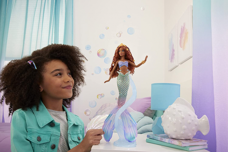 Disney The Little Mermaid Deluxe Mermaid Ariel Halle Bailey doll