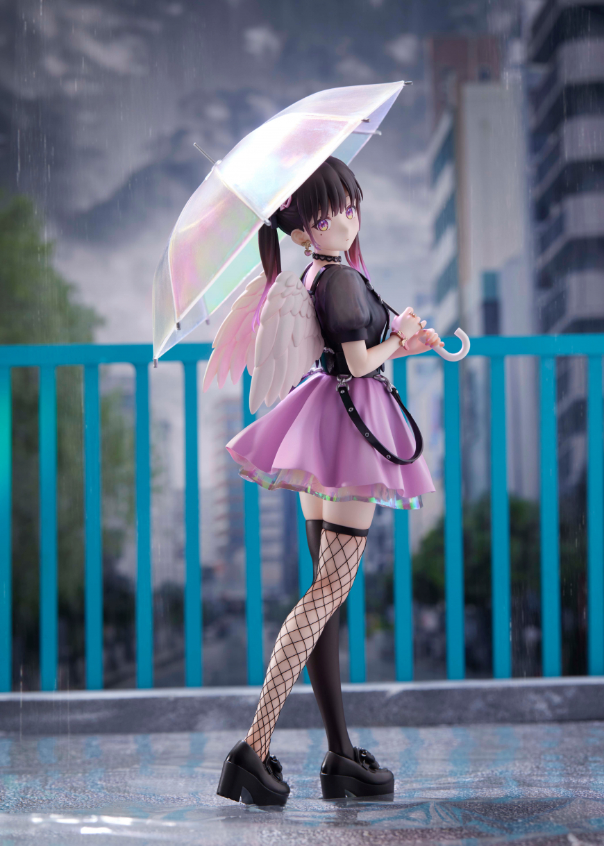 Mihane Golden Heart Open the umbrella and close the wings figure