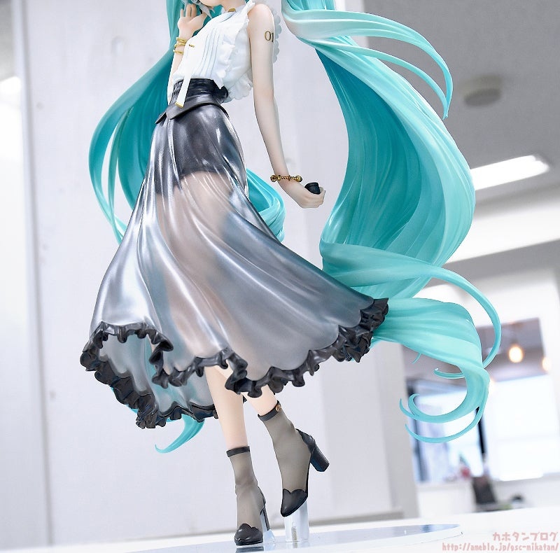 All about Hatsune Miku NT Style - Casual Wear Ver figure.