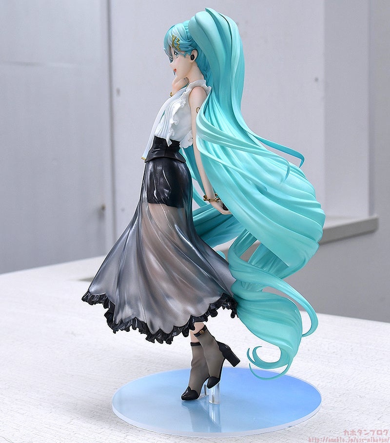 All about Hatsune Miku NT Style - Casual Wear Ver figure.