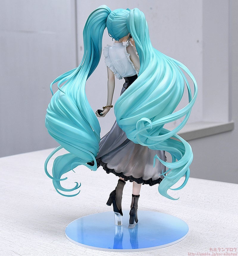 All about Hatsune Miku NT Style - Casual Wear Ver figure.