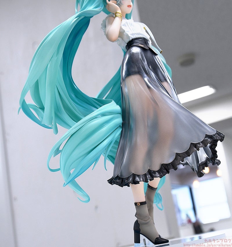 All about Hatsune Miku NT Style - Casual Wear Ver figure.