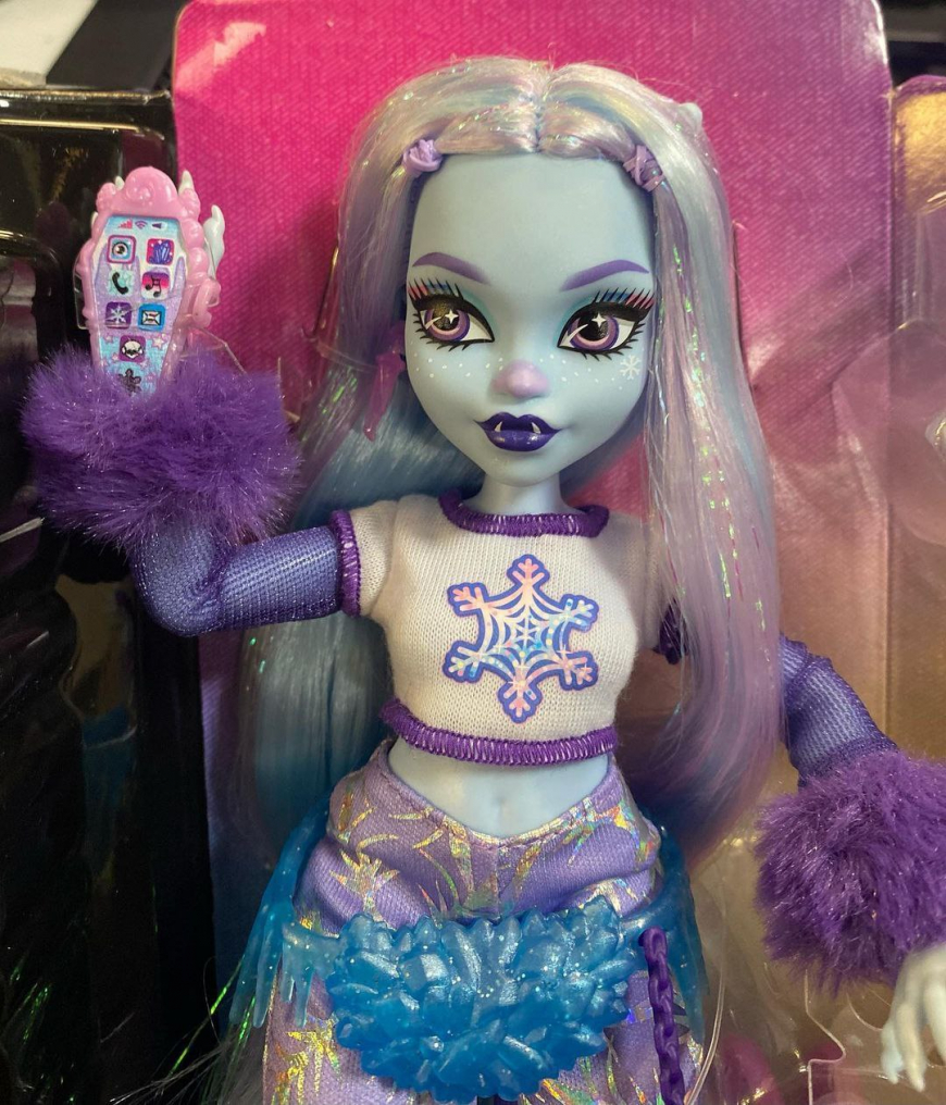 Monster High G3 Abbey Bominable in real life photos