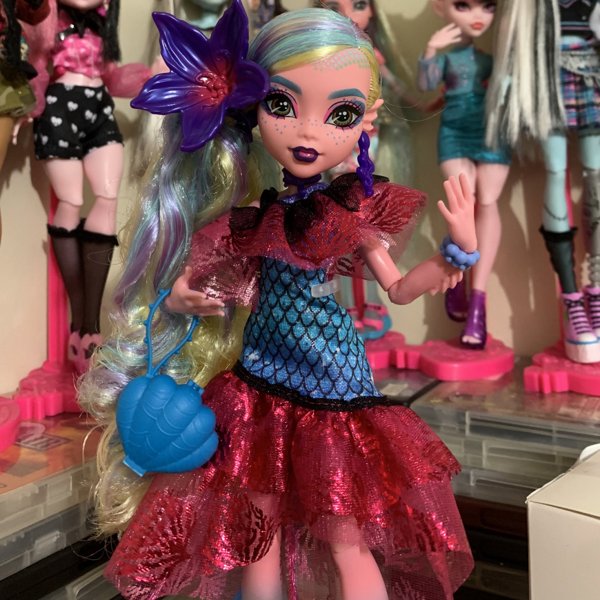 Monster High Monster Ball Lagoona Blue doll details