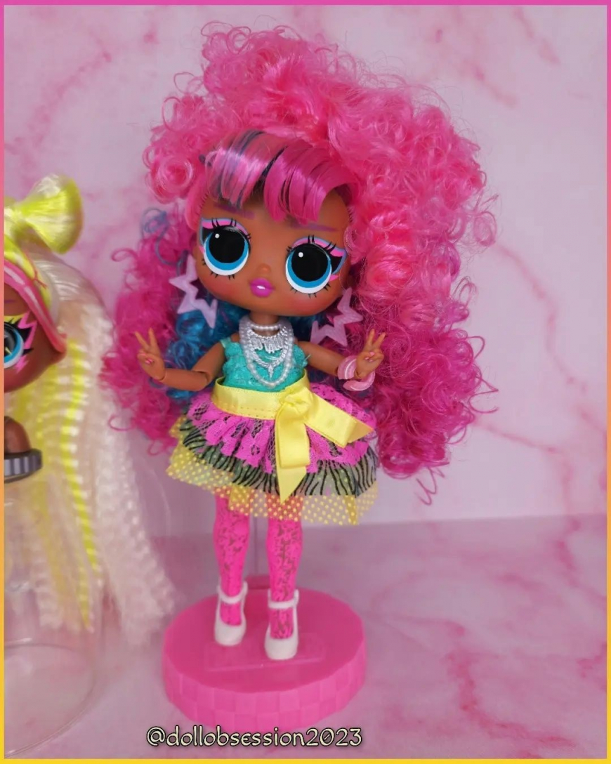 LOL Surprise Tweens Surprise Swap dolls first look