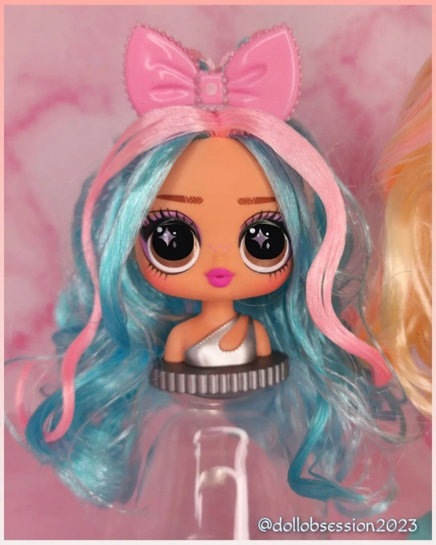 LOL Surprise Tweens Surprise Swap doll with second head