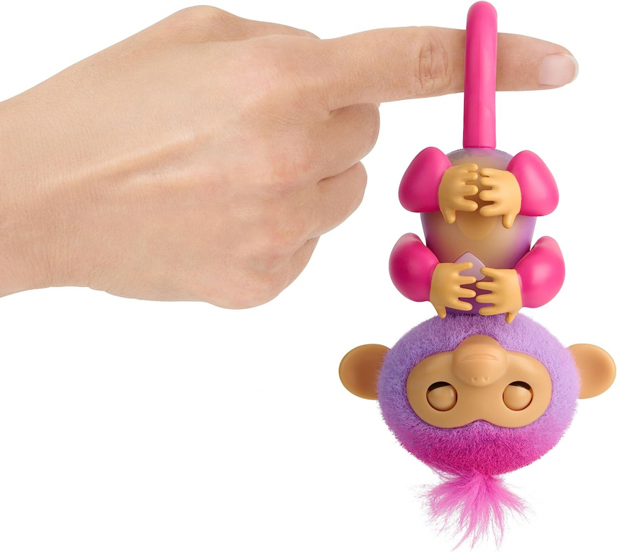 Fingerlings Interactive pink Baby Monkey Charli 2023