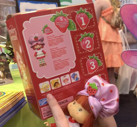 New Strawberry Shortcake fashion dolls 2023 - 2024