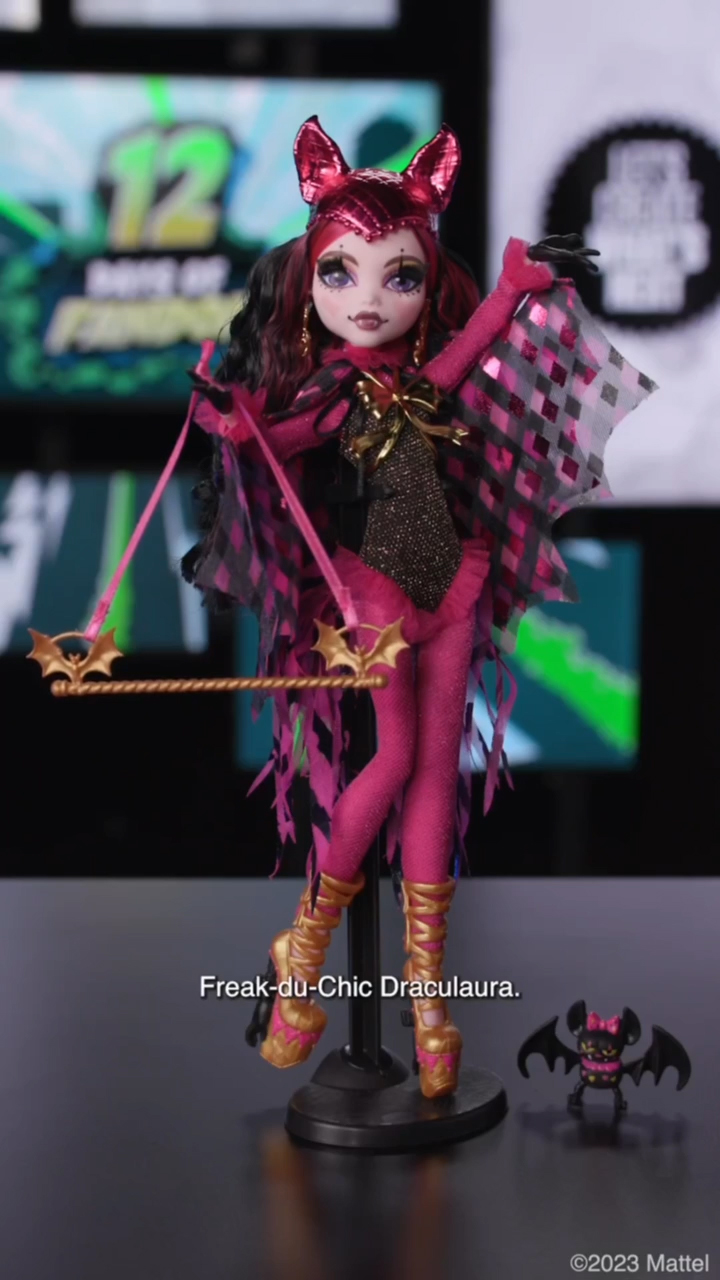 Monster High Freak Du Chic Draculaura doll in real life