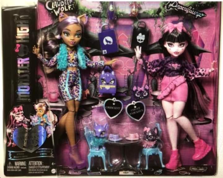 Monster High Faboolous Pets Beasties at the Maul and Cleo dolls