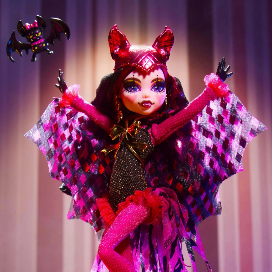 Monster High Freak Du Chic Draculaura Comic Con 2023 collector doll