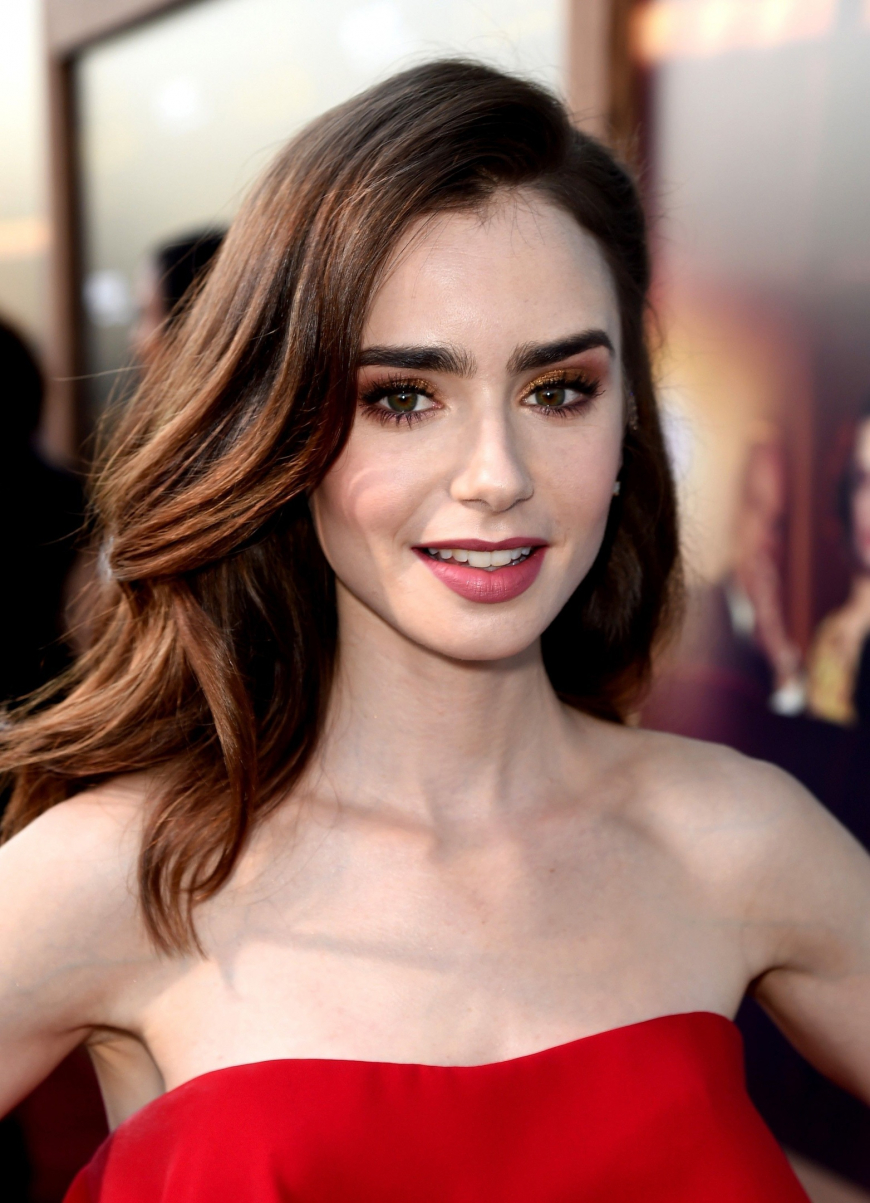 Lily Collins Polly Pocket