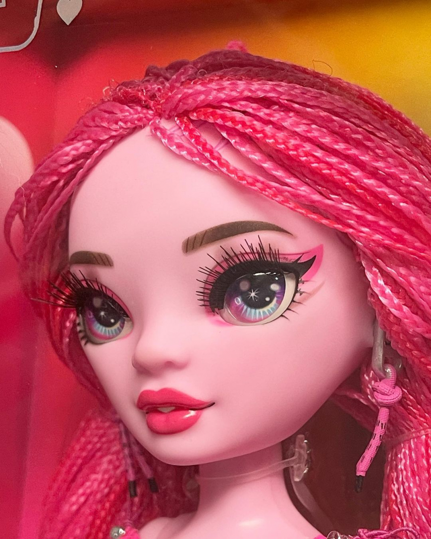 Shadow High Series 3 Pinkie James doll