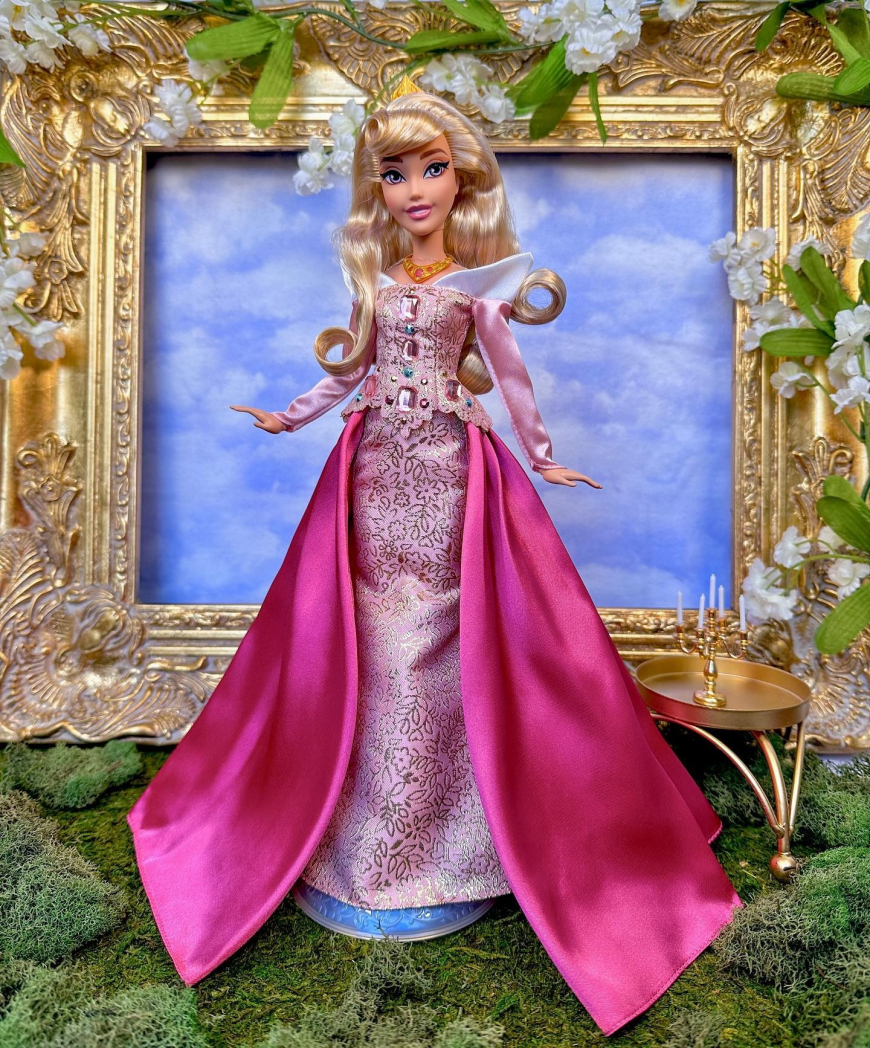 Mattel Disney Princess Radiance Collection Aurora Sleeping Beauty doll photo