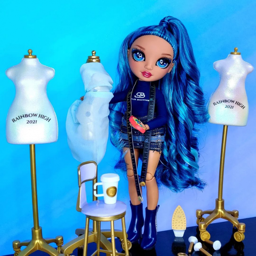 Rainbow High Dream and Design Studio Skyler Bradshow doll photo