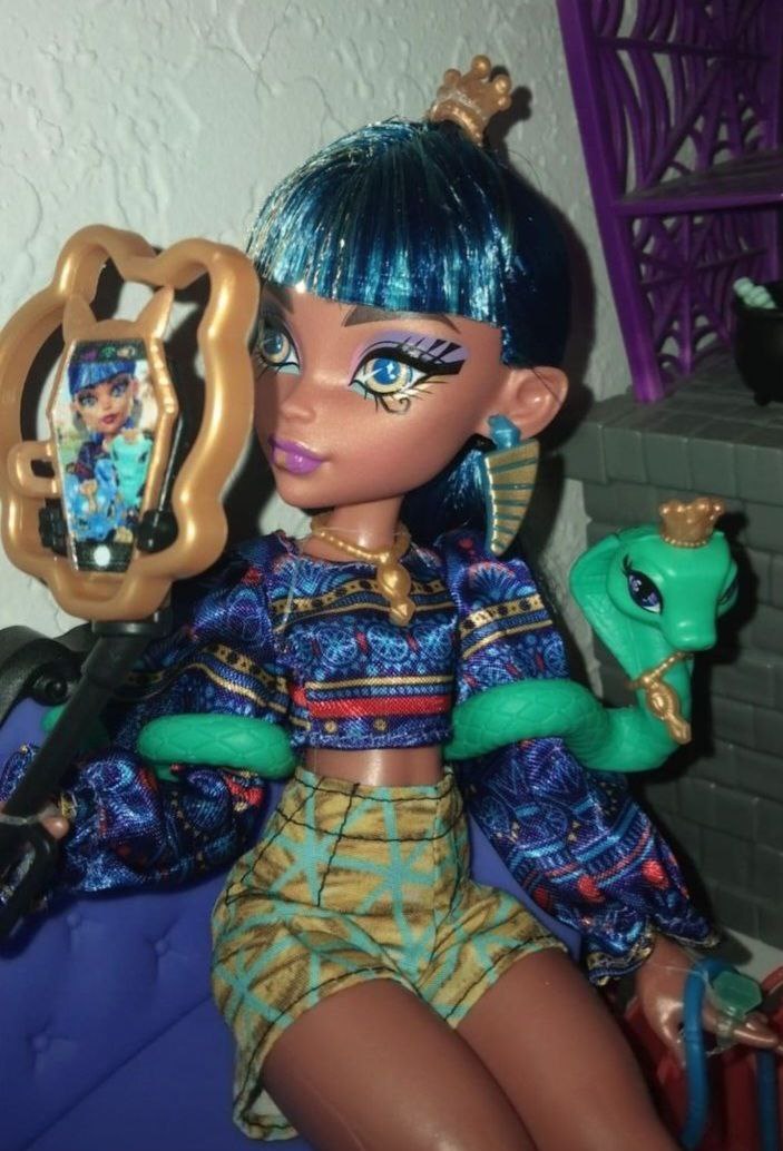 Monster High Faboolous Pets Cleo doll