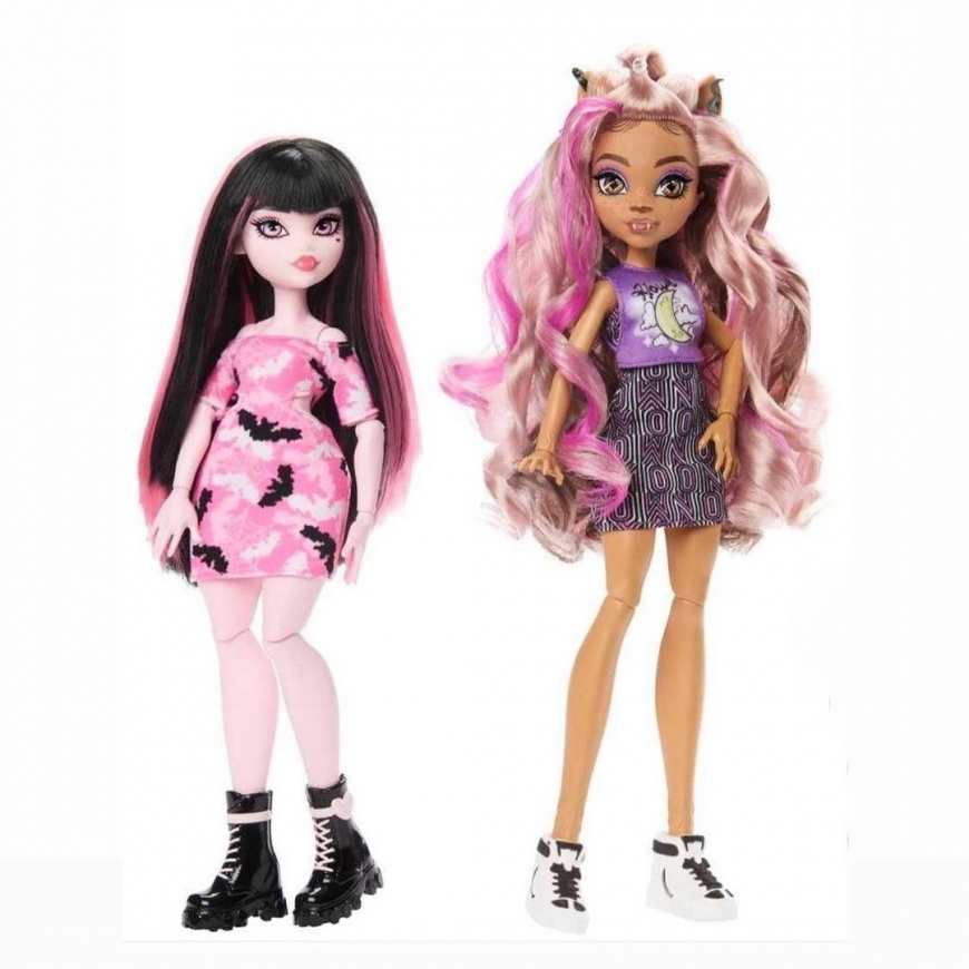 Monster High Fangtastic Road Trip playset with Draculaura and Clawdeen dolls