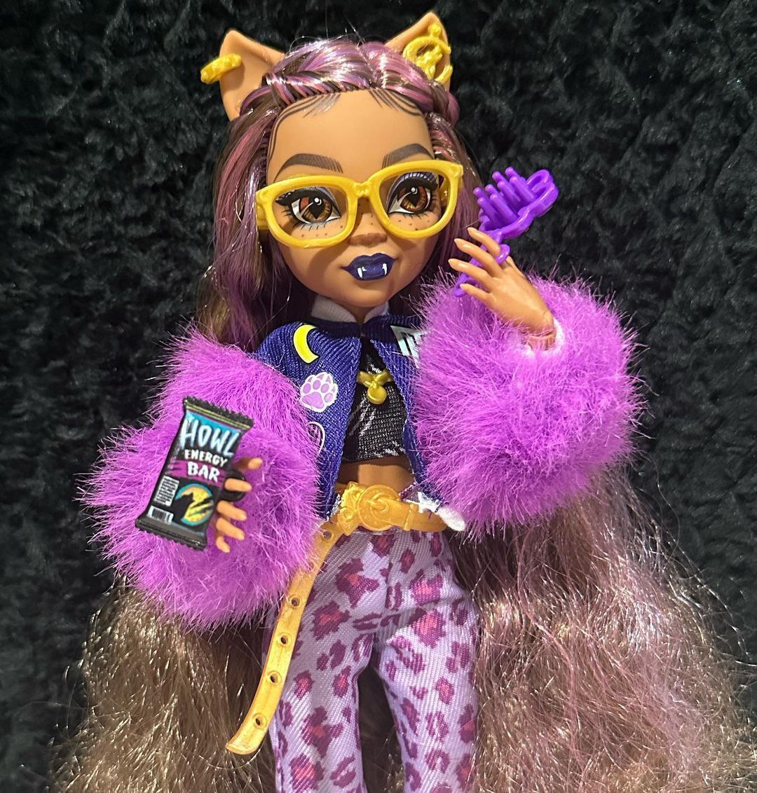 Monster High Clawdeen Wolf Pet Dog Core Doll 2 Playset