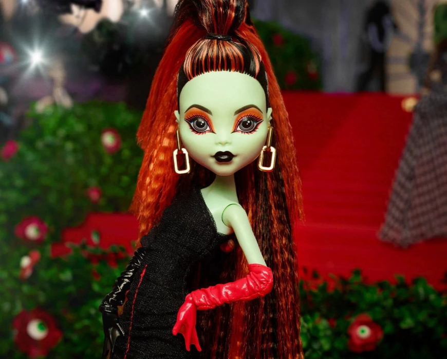 Monster High Off-White Collector doll