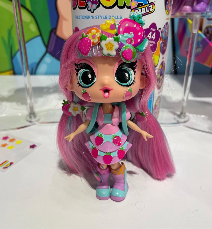 Decora Girlz Blossom doll