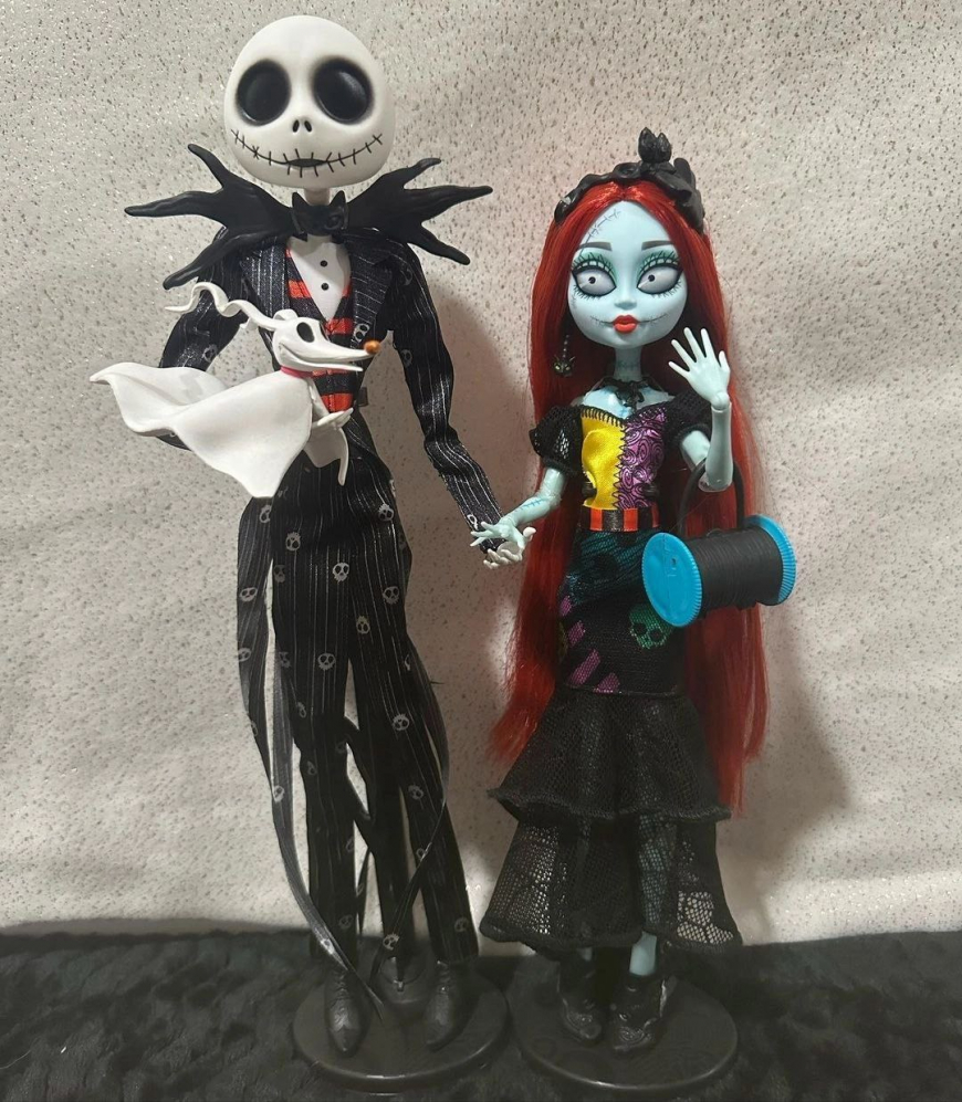 Monster High Skullector The Nightmare Before Christmas Jack and Sally  dolls in real life photos