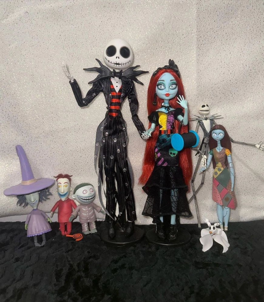 Monster High Skullector The Nightmare Before Christmas Jack and Sally  dolls in real life photos