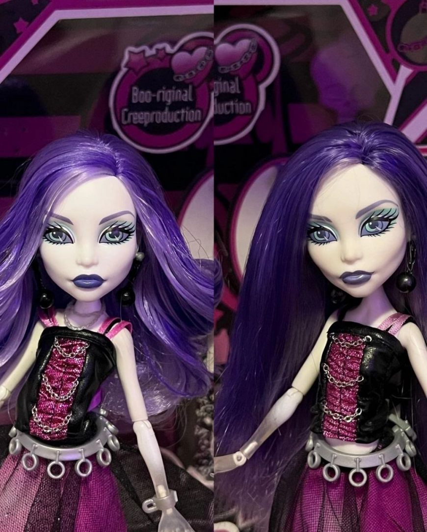 Comparison of Spectra Creeproduction (reproduction) doll with Spectra's doll from first release of Indonesia production