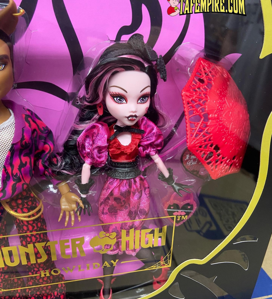 Monster High Howliday Love Edition Draculaura and Clawd 2 pack doll set 2024 first look