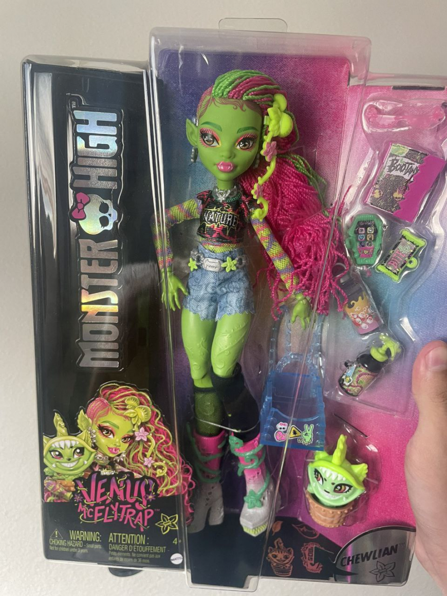 New Monster High Venus McFlytrap G3 doll 2024 in real life photo