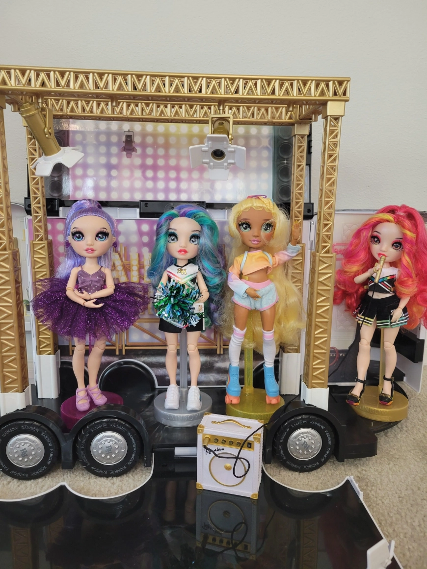 Rainbow High Fashion Packs on dolls