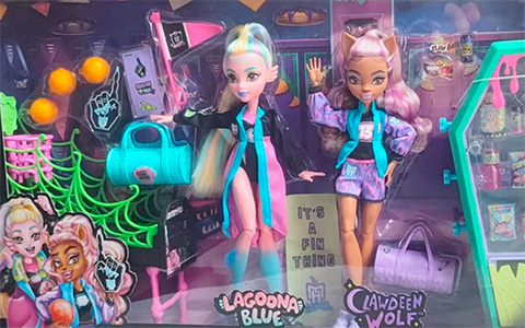 New Monster High G3 After Ghoul Activities playset with Lagoona and Clawdeen Wolf dolls