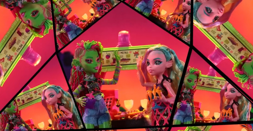 Monster High new stop motion video clip -  Scare-adise Island
