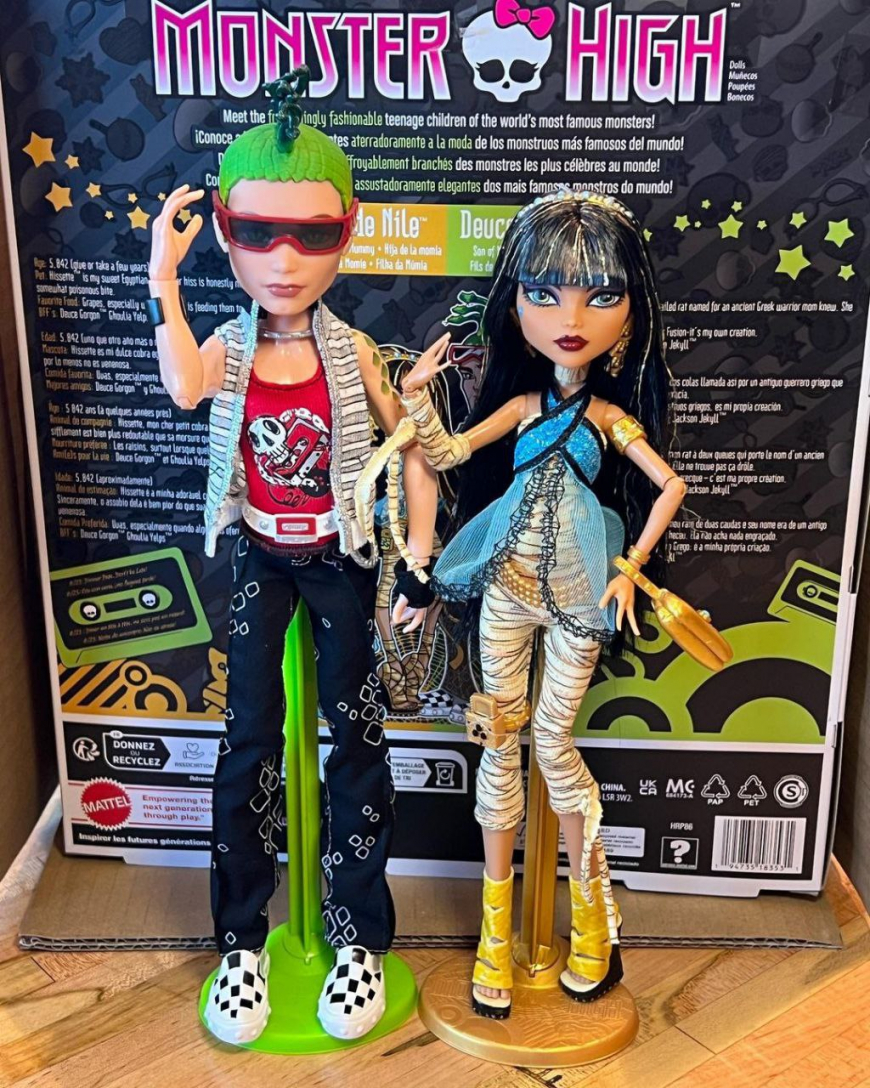 Monster High Creeproduction Cleo de Nile and Deuce Gorgon 2 pack dolls 2024 in real life photo