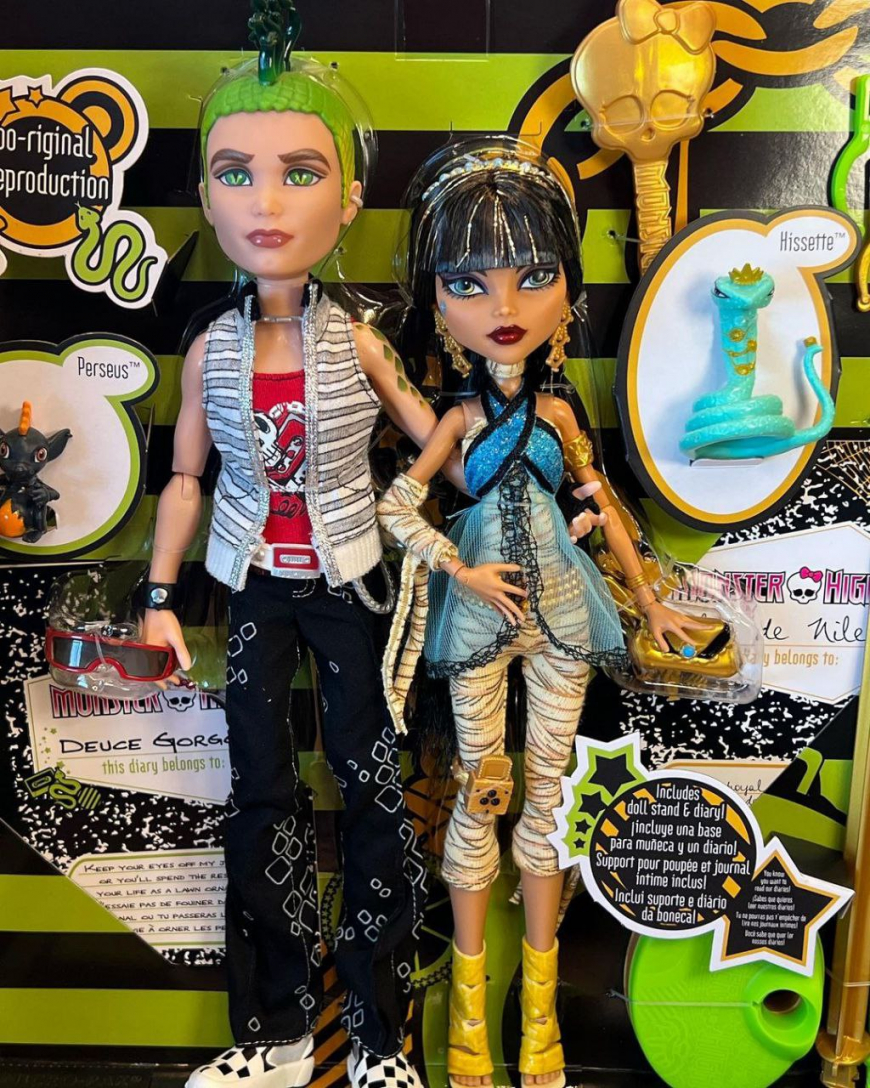 Monster High Creeproduction Cleo de Nile and Deuce Gorgon 2 pack dolls 2024 in real life photo