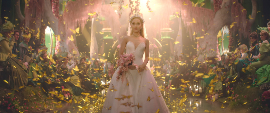 Wicked movie 2024 Ariana Grande as Glinda pictures (screencaps)