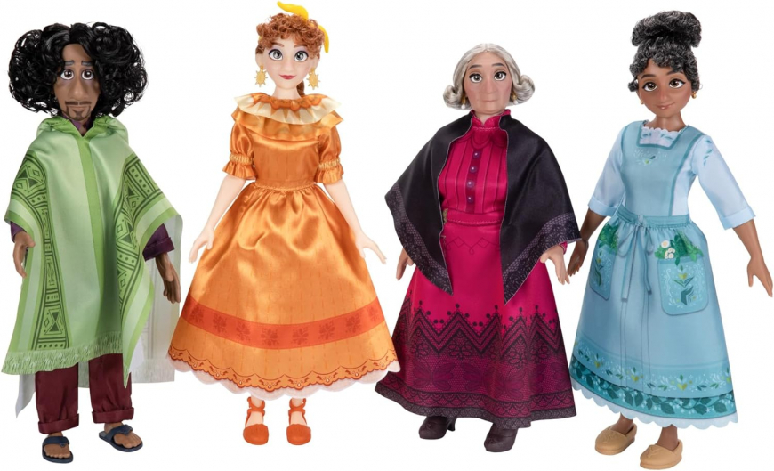 Disney Encanto Ultimate Madrigal Family Dolls Gift Set with 12 Dolls