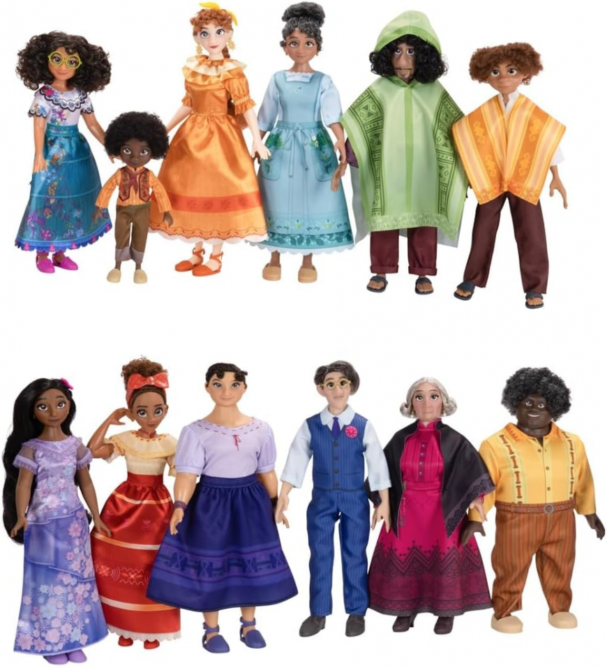 Disney Encanto Ultimate Madrigal Family Dolls Gift Set with 12 Dolls