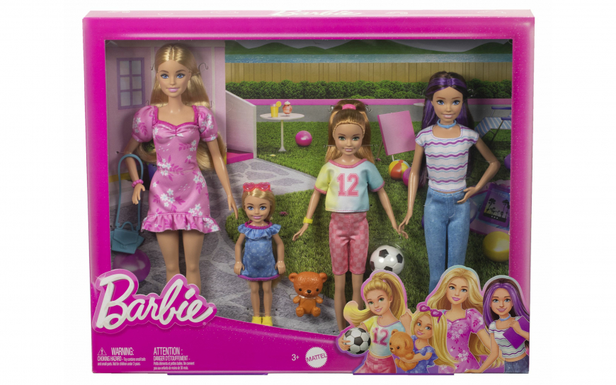 Barbie family set 2024 with Barbie, Skipper, Stacie, and Chelsea dolls