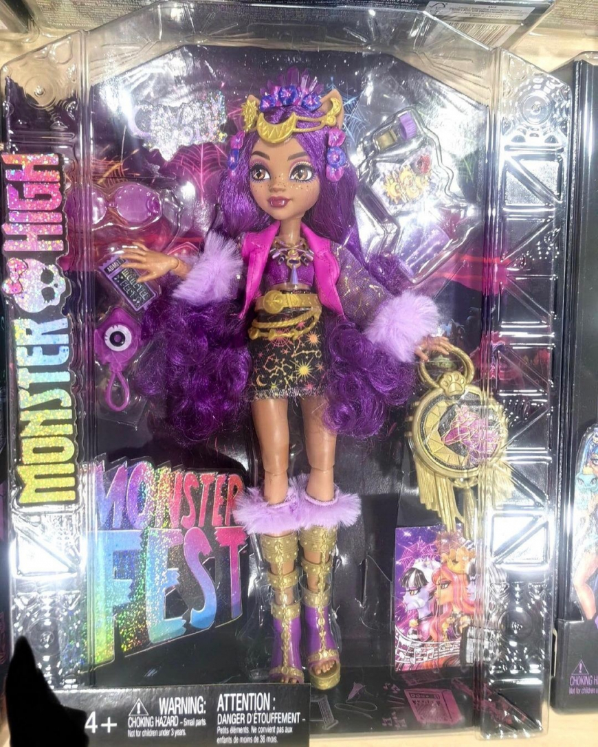 Monster High Fest Clawdeen in real life photo