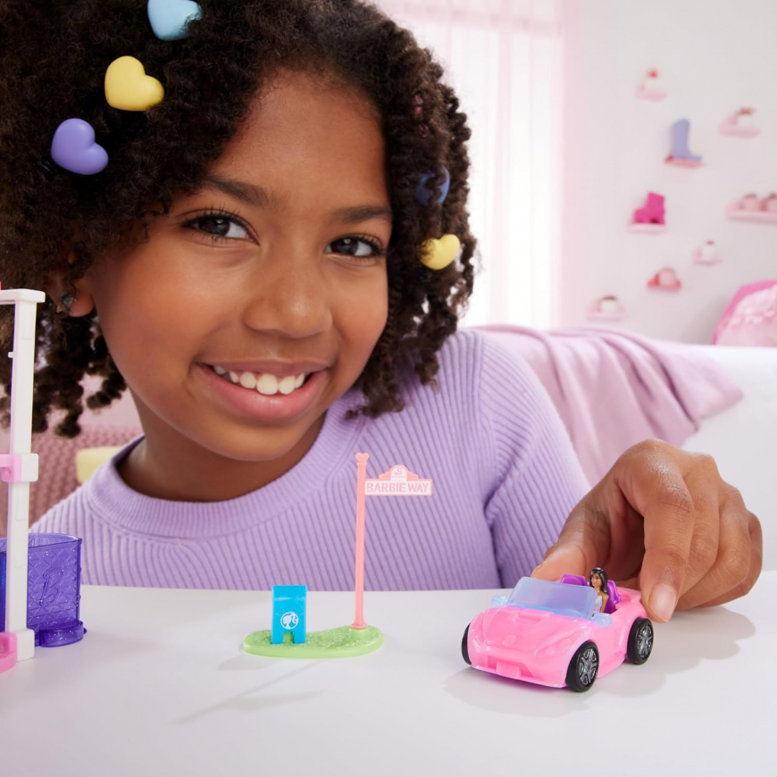 Barbie Mini BarbieLand cabriolet set