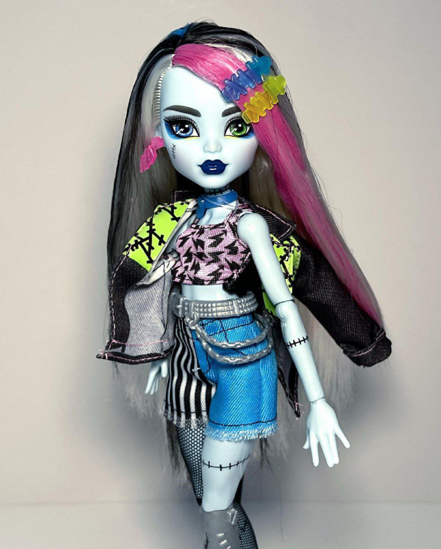 New Monster High Core Refresh Frankie Stein, Lagoona Blue and Cleo de Nile G3 dolls 2024 in real life photos