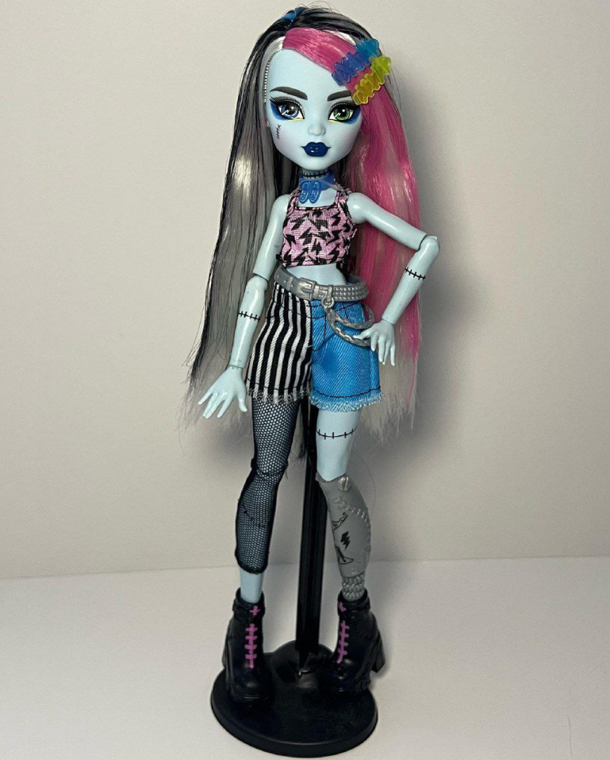 New Monster High Core Refresh Frankie Stein, Lagoona Blue and Cleo de Nile G3 dolls 2024 in real life photos