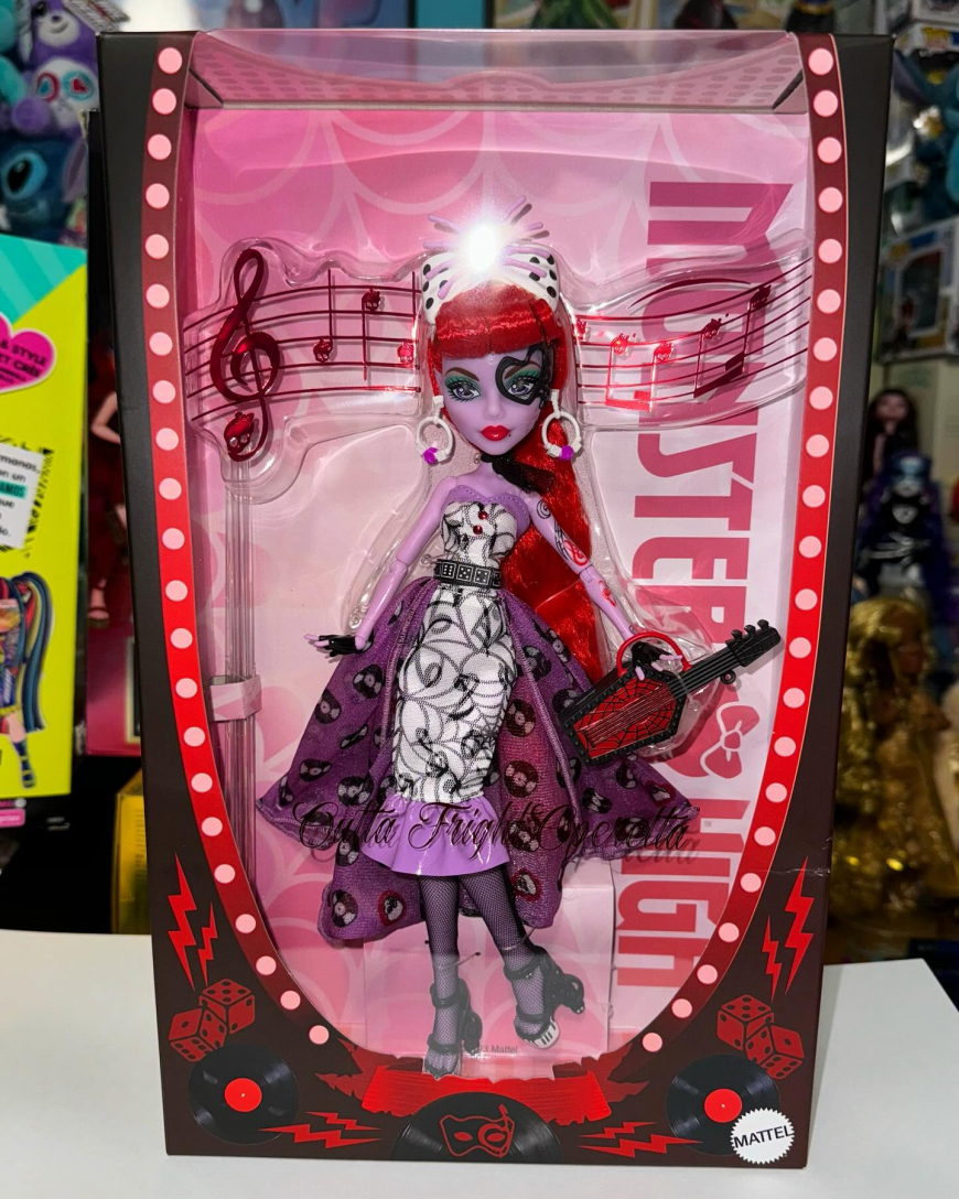 Monster High Outta Fright Operetta doll  in real life photos