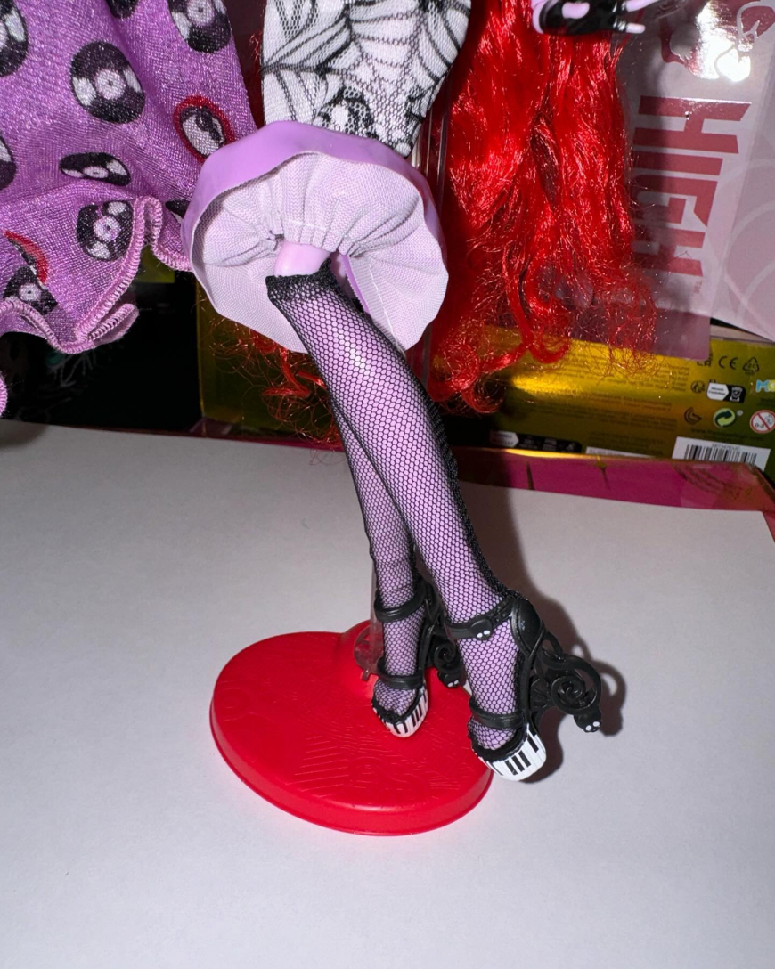 Monster High Outta Fright Operetta doll  in real life photos